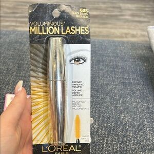 L'Oreal Voluminous Million Lashes Mascara